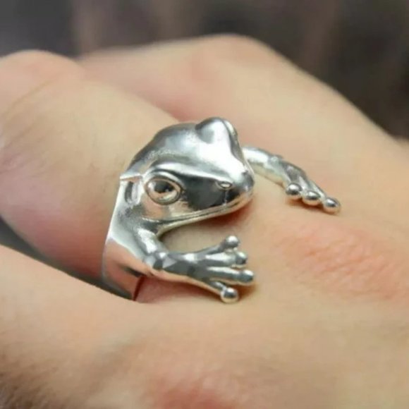 Cute Silver Frog Ring, Open Ring Adjustable Size‎ - Silver - Picture 1 of 4